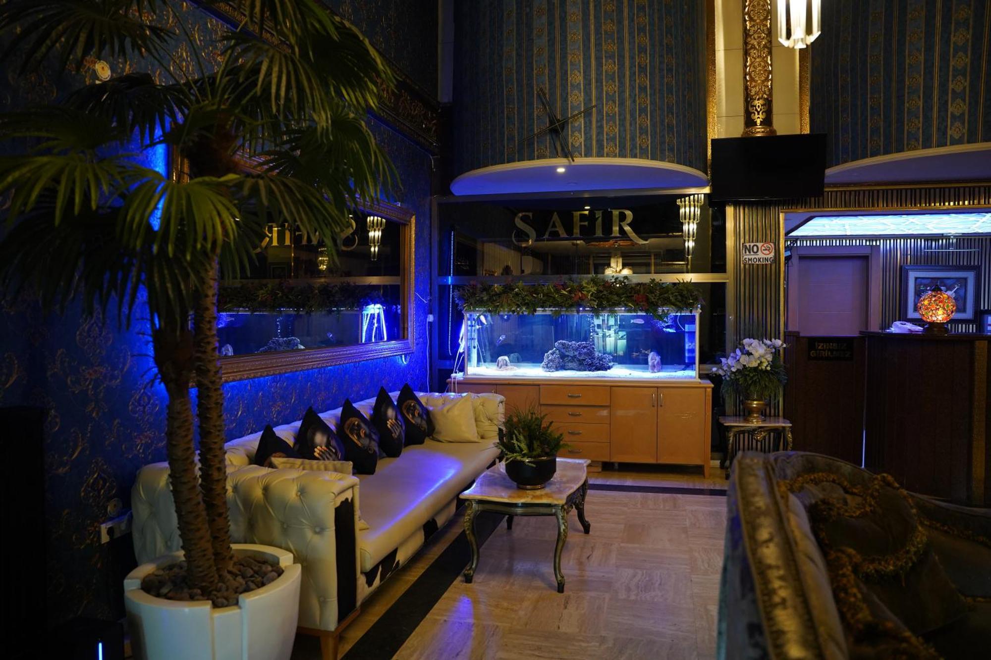 Safir Hotels Сіліврі Екстер'єр фото