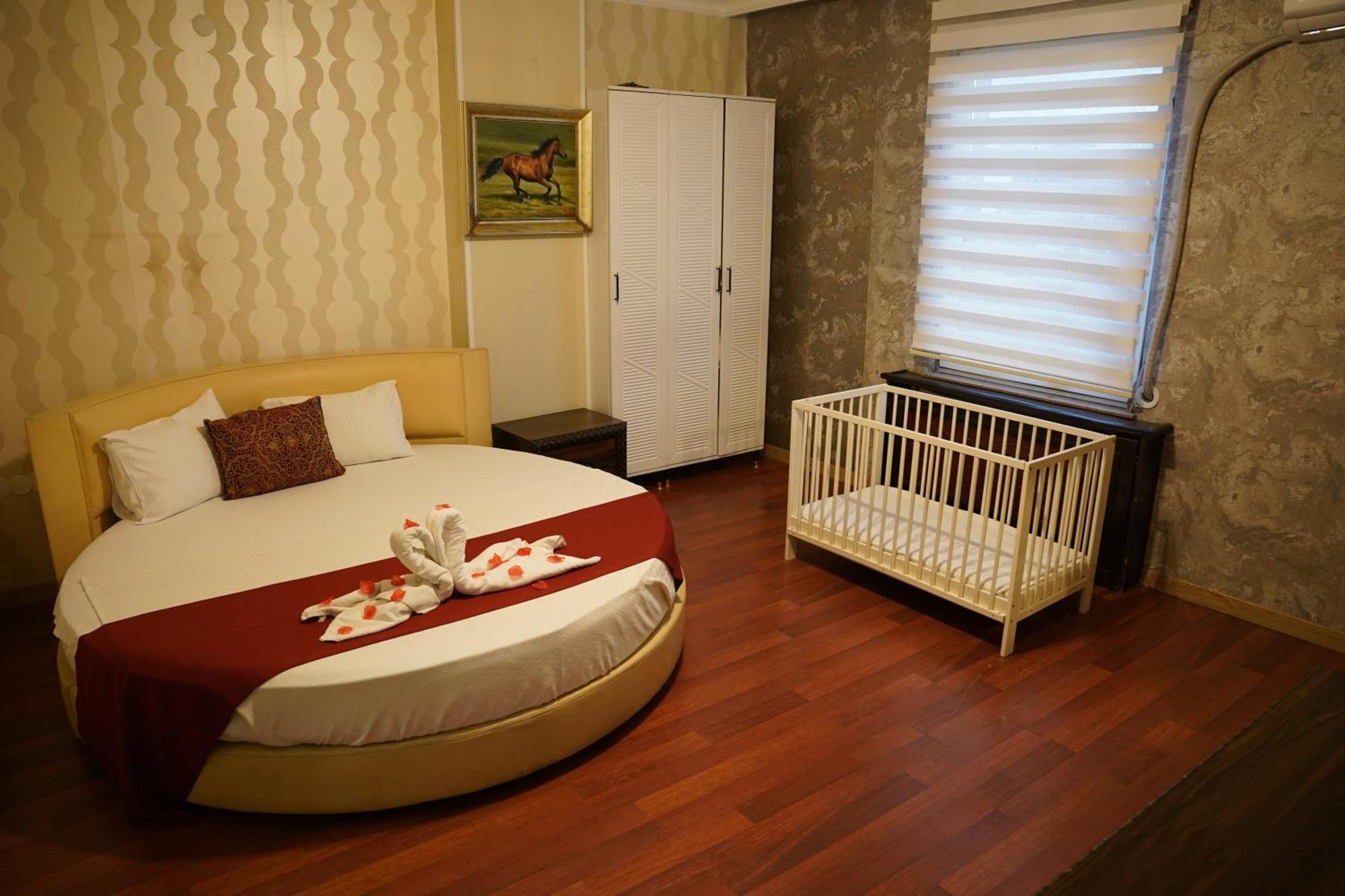Safir Hotels Сіліврі Екстер'єр фото