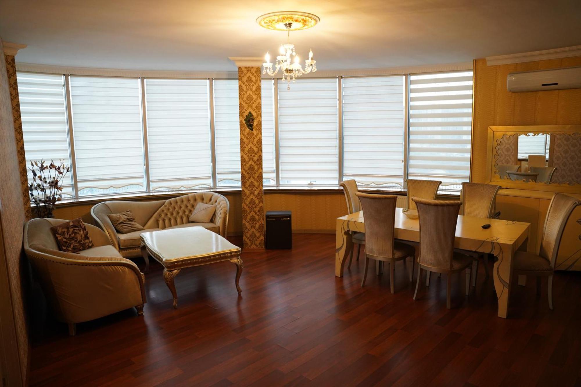 Safir Hotels Сіліврі Екстер'єр фото
