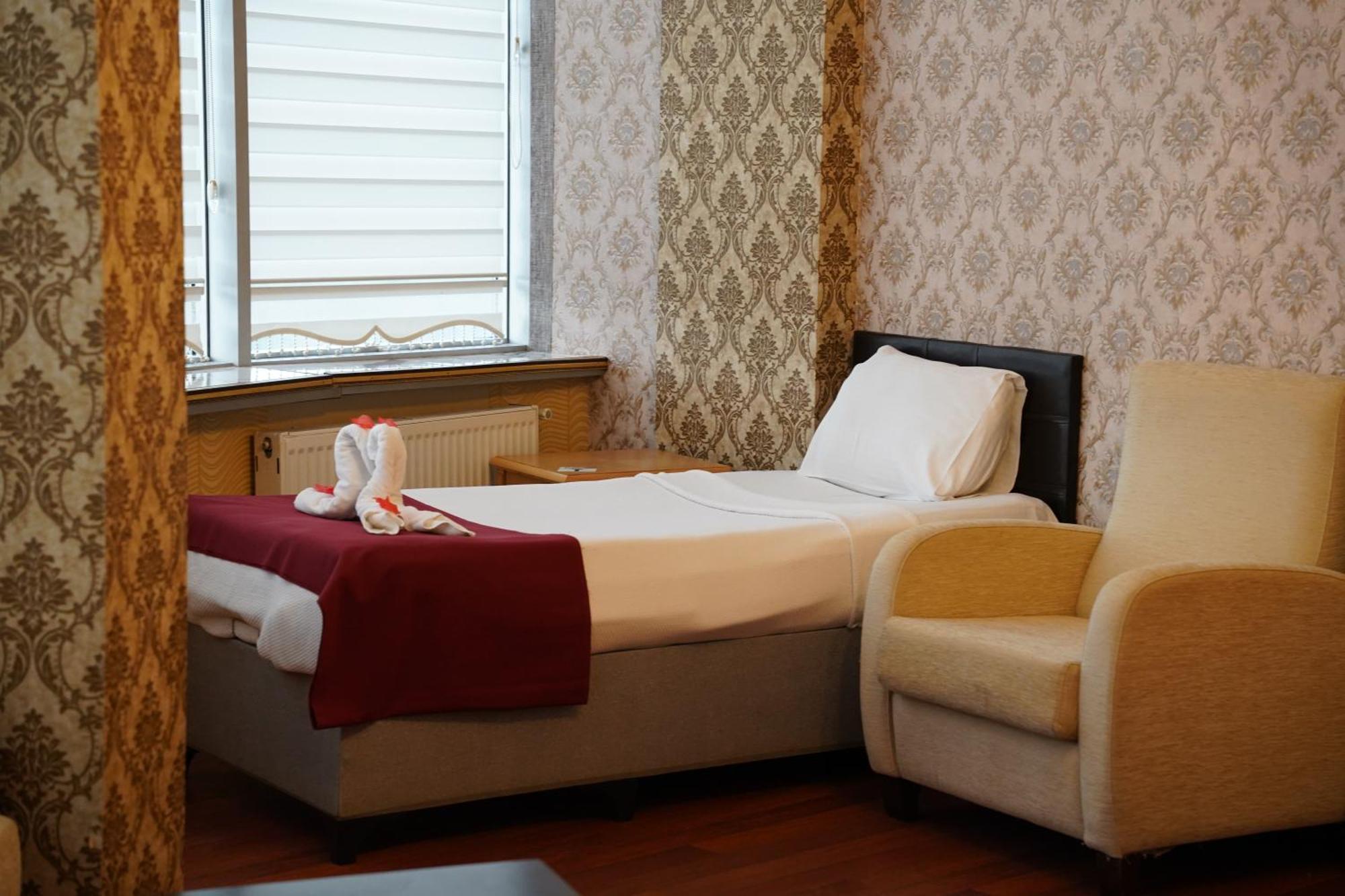 Safir Hotels Сіліврі Екстер'єр фото