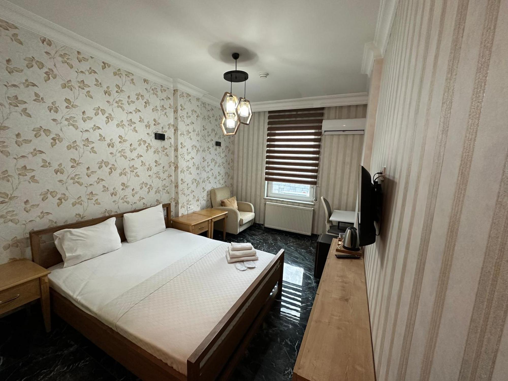 Safir Hotels Сіліврі Екстер'єр фото