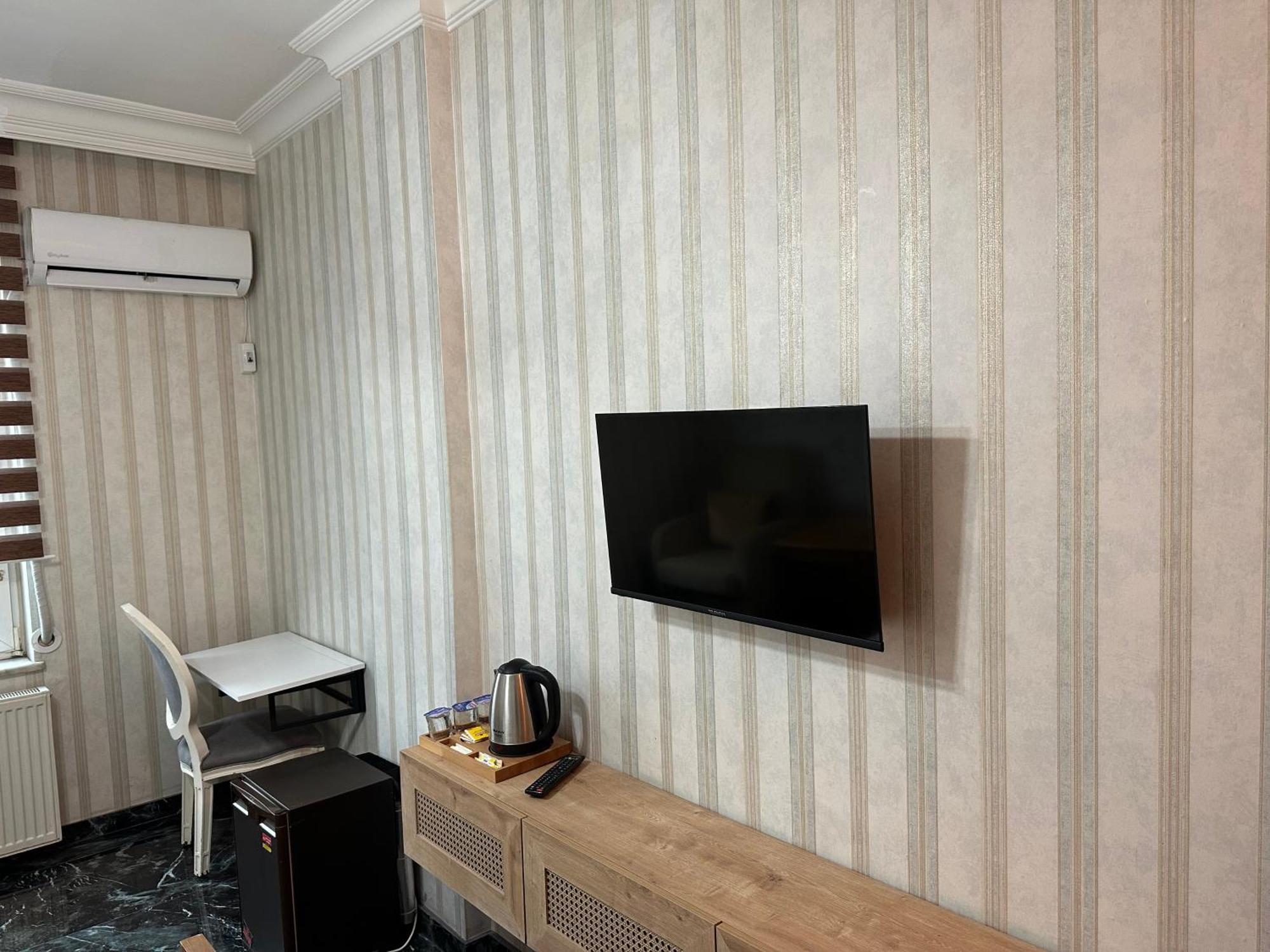 Safir Hotels Сіліврі Екстер'єр фото